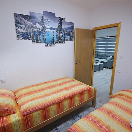 Villa "Strahinja Lux" Jahorina Exteriör bild